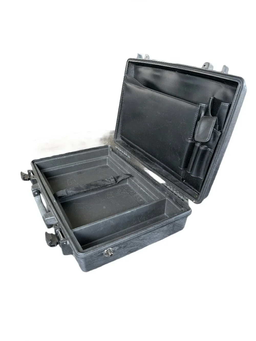 Pelican 1490 Case - Locking Laptop case / Briefcase
